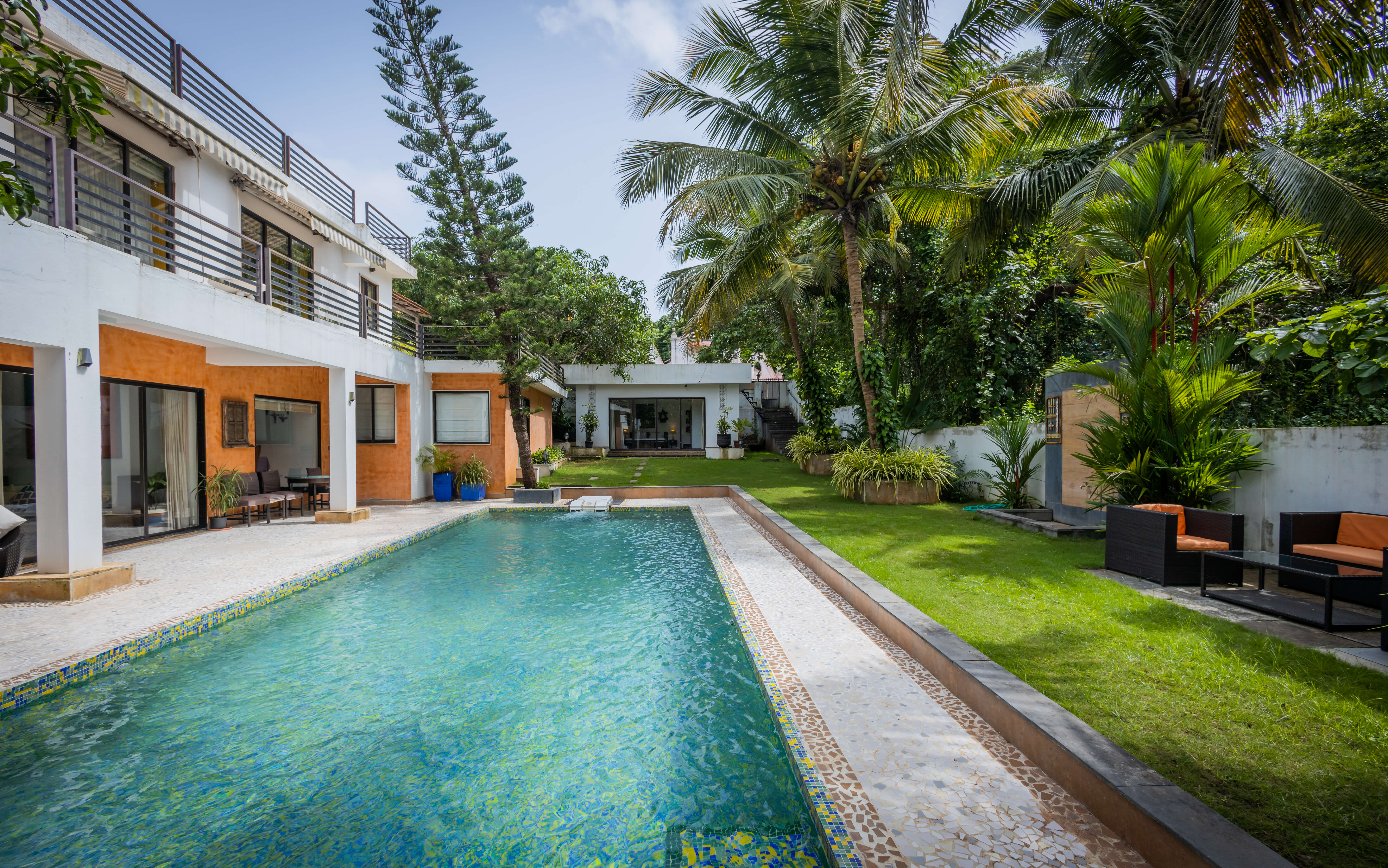 Luxury villas in Candolim, North Goa, India LT429
