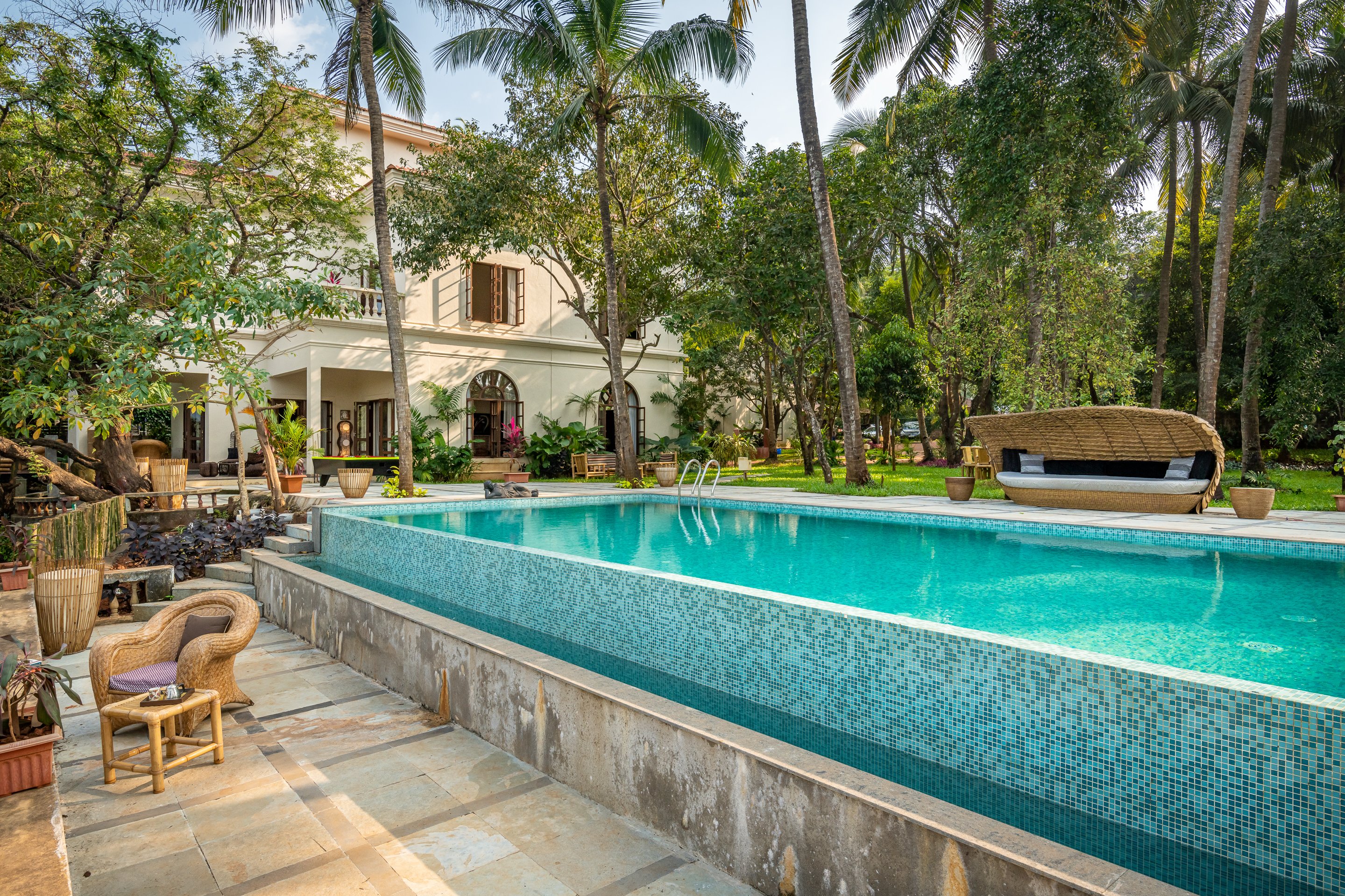 Luxury villas in Candolim, North Goa, India LT800