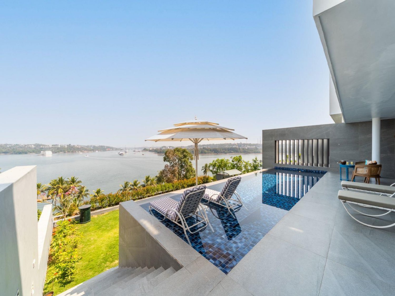 Luxury villas in Reis Magos, North Goa, India LT575