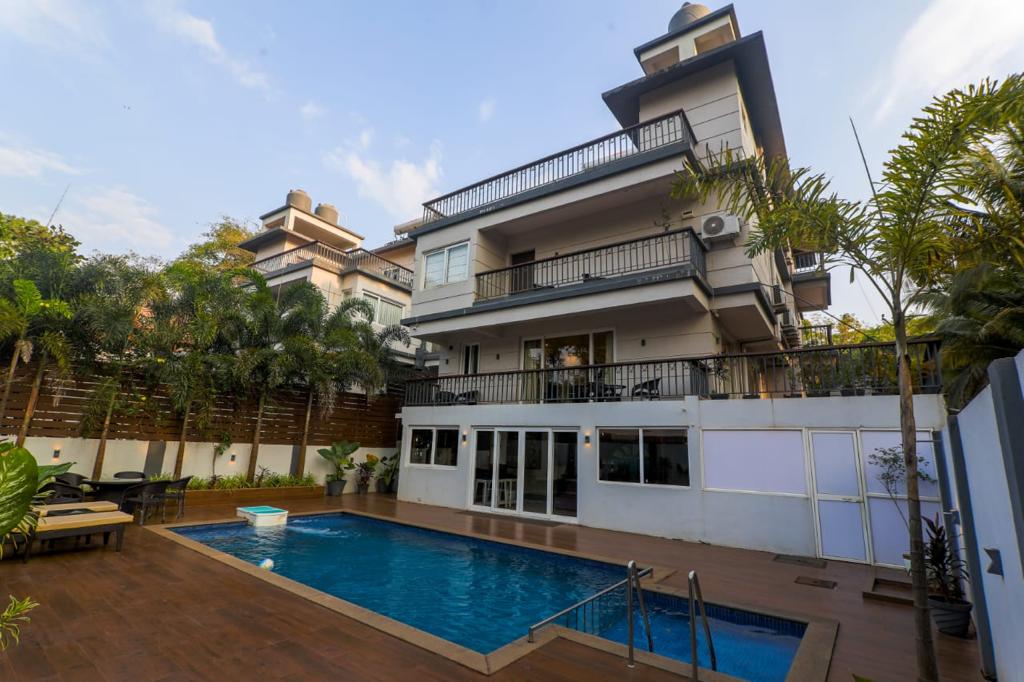 Luxury villas in Anjuna, North Goa, India LT1010