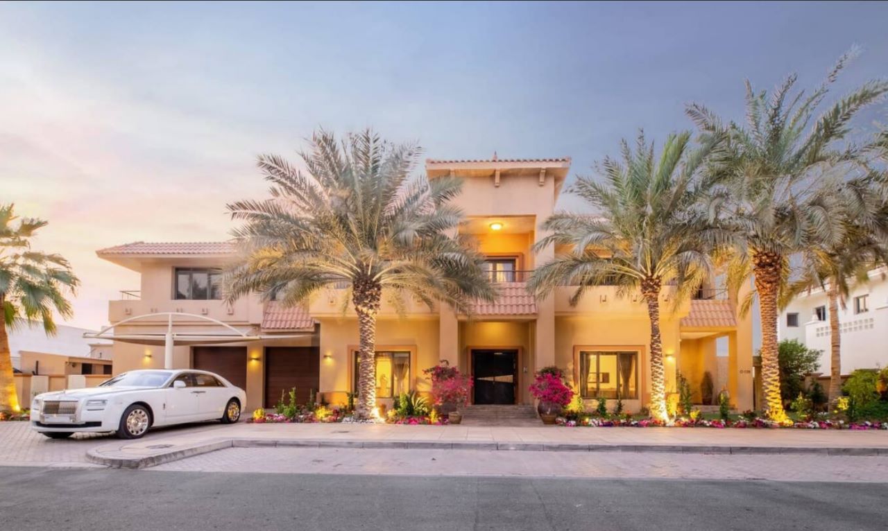 Luxury villas in Palm Jumeirah Island, Dubai, United Arab Emirates LTD600
