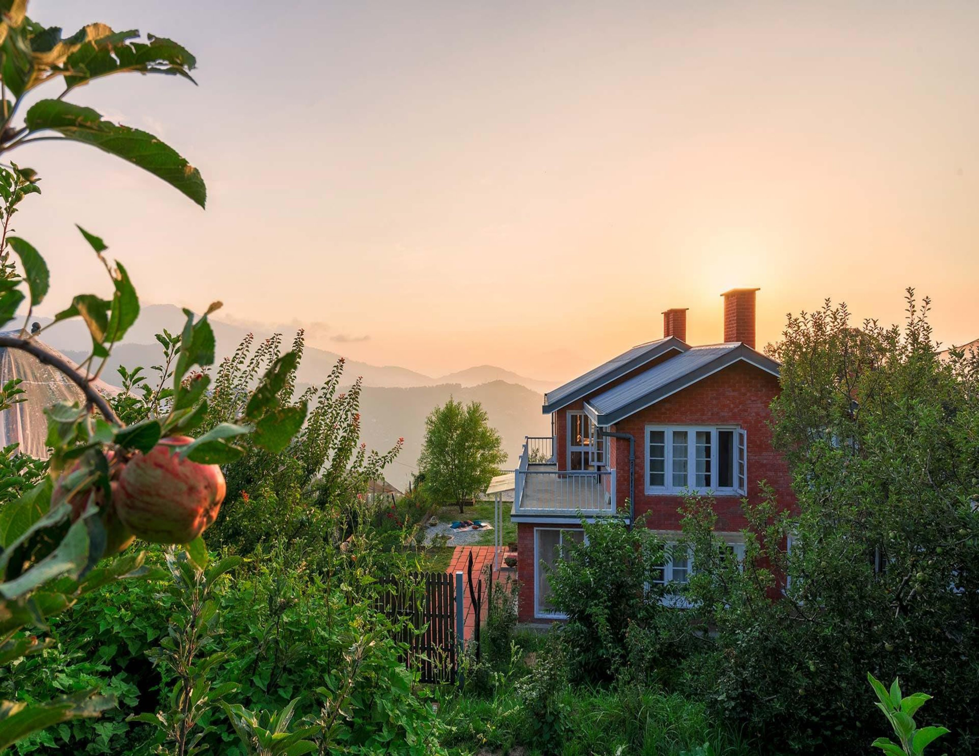 Luxury villas in Shimla, Himachal Pradesh, North India LTN349