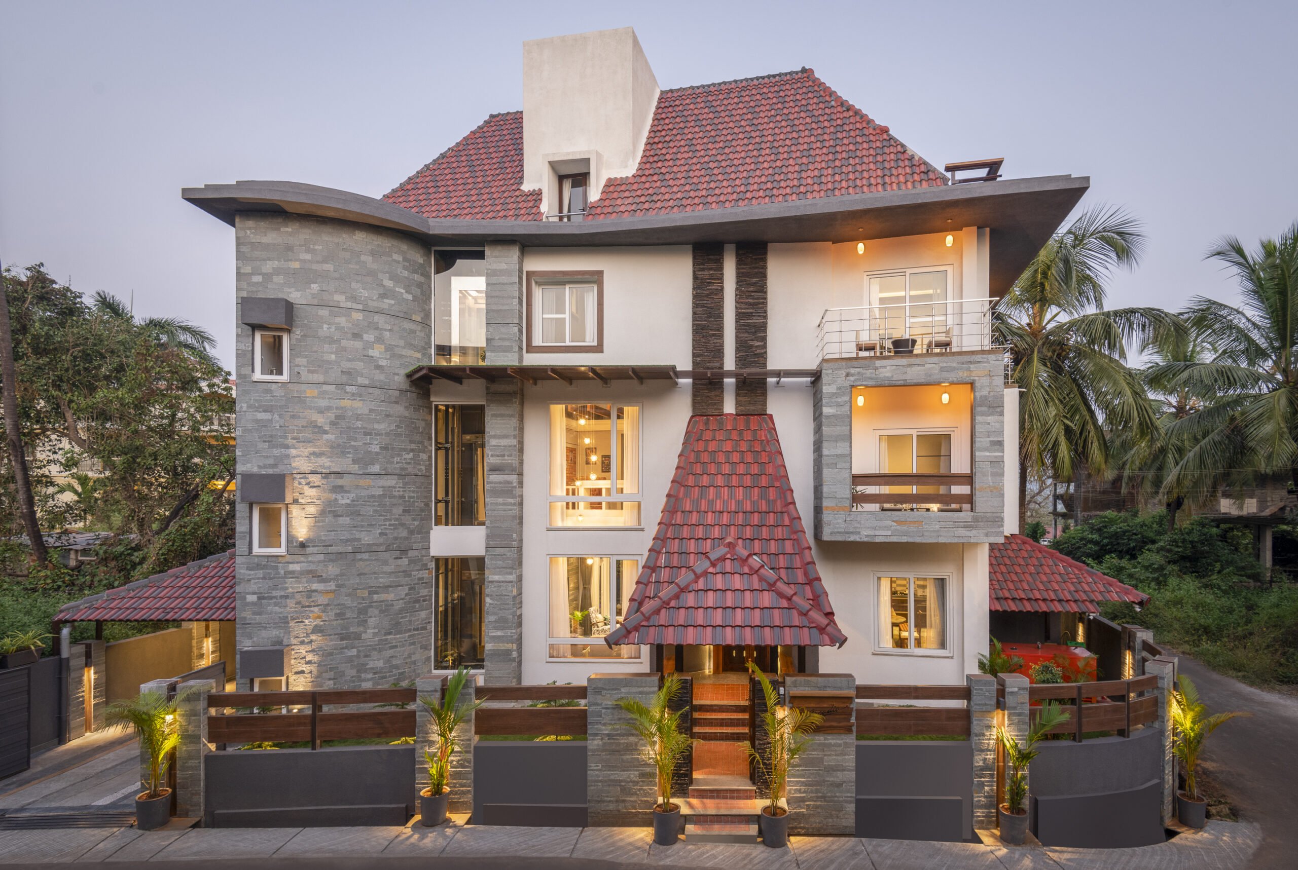 Luxury villas in Baga, North Goa, India LT972