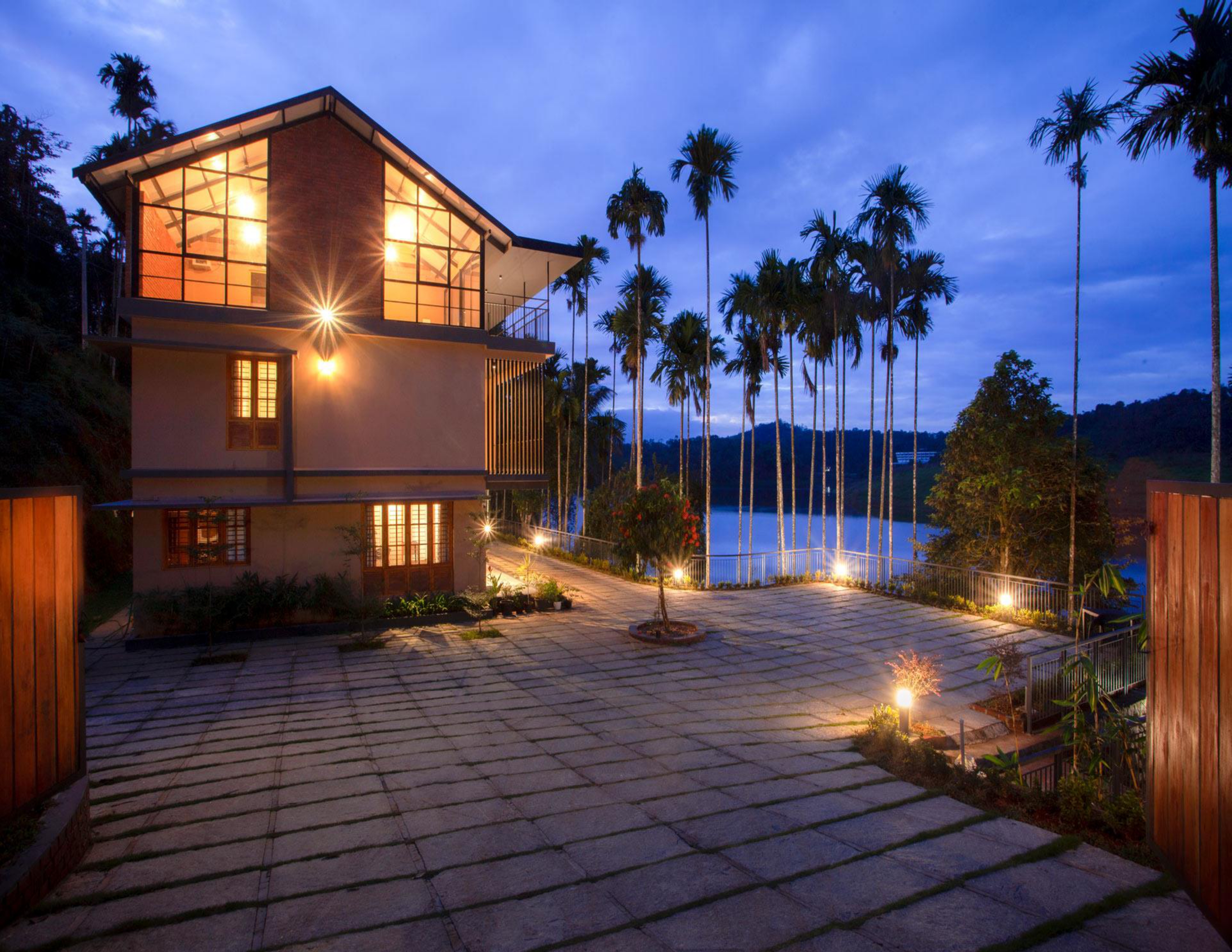 Luxury villas in Wayanad, Kerala, South India LTS304