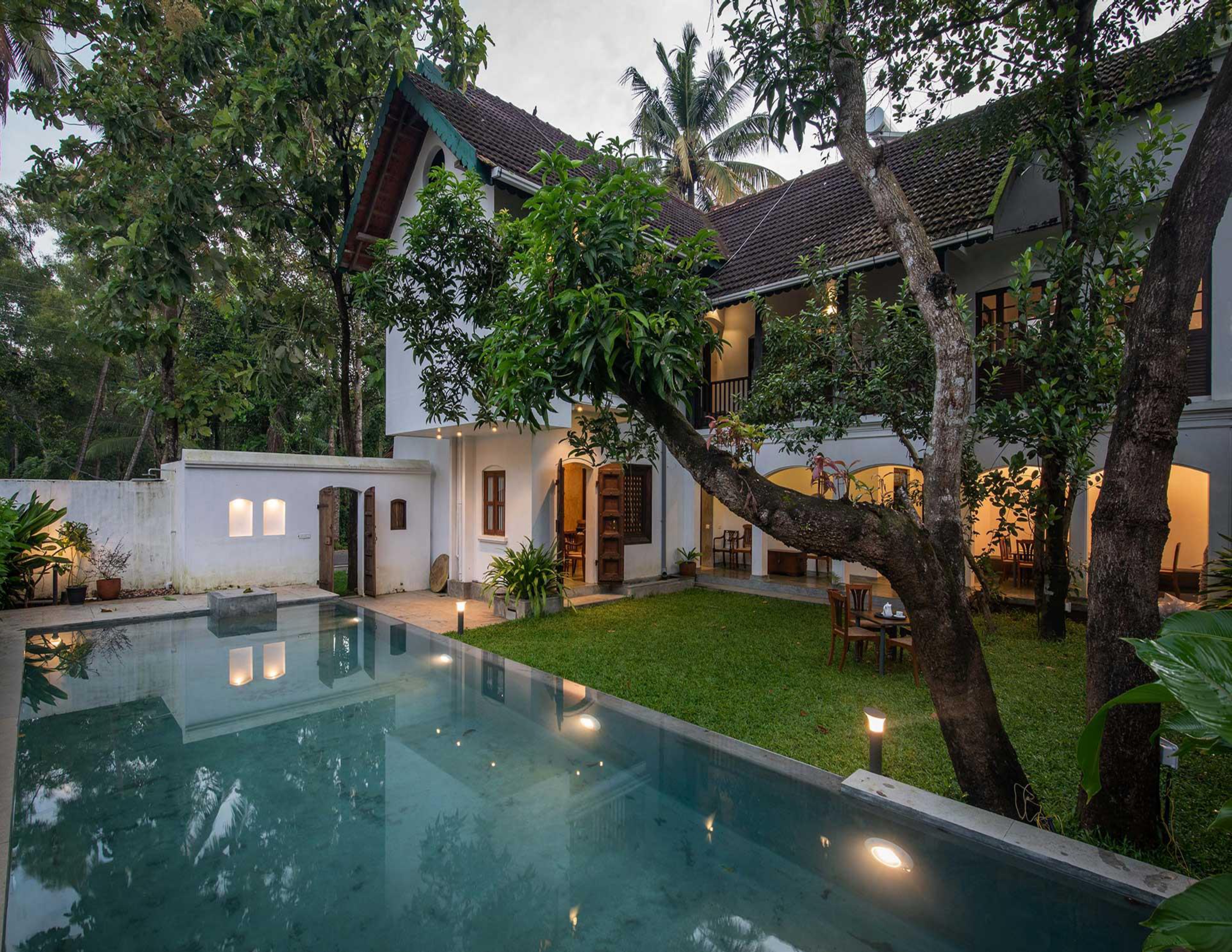 Luxury villas in Alleppey, Kerala, South India LTS400