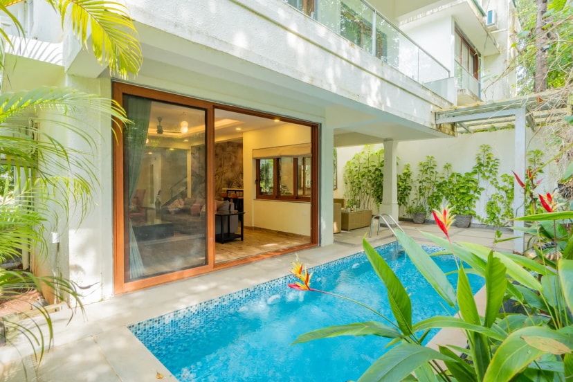 LT376(B5) | Elegant Pet-friendly 3-BHK Villa With Pvt Pool, Indoor Bar & Outdoor Sitting