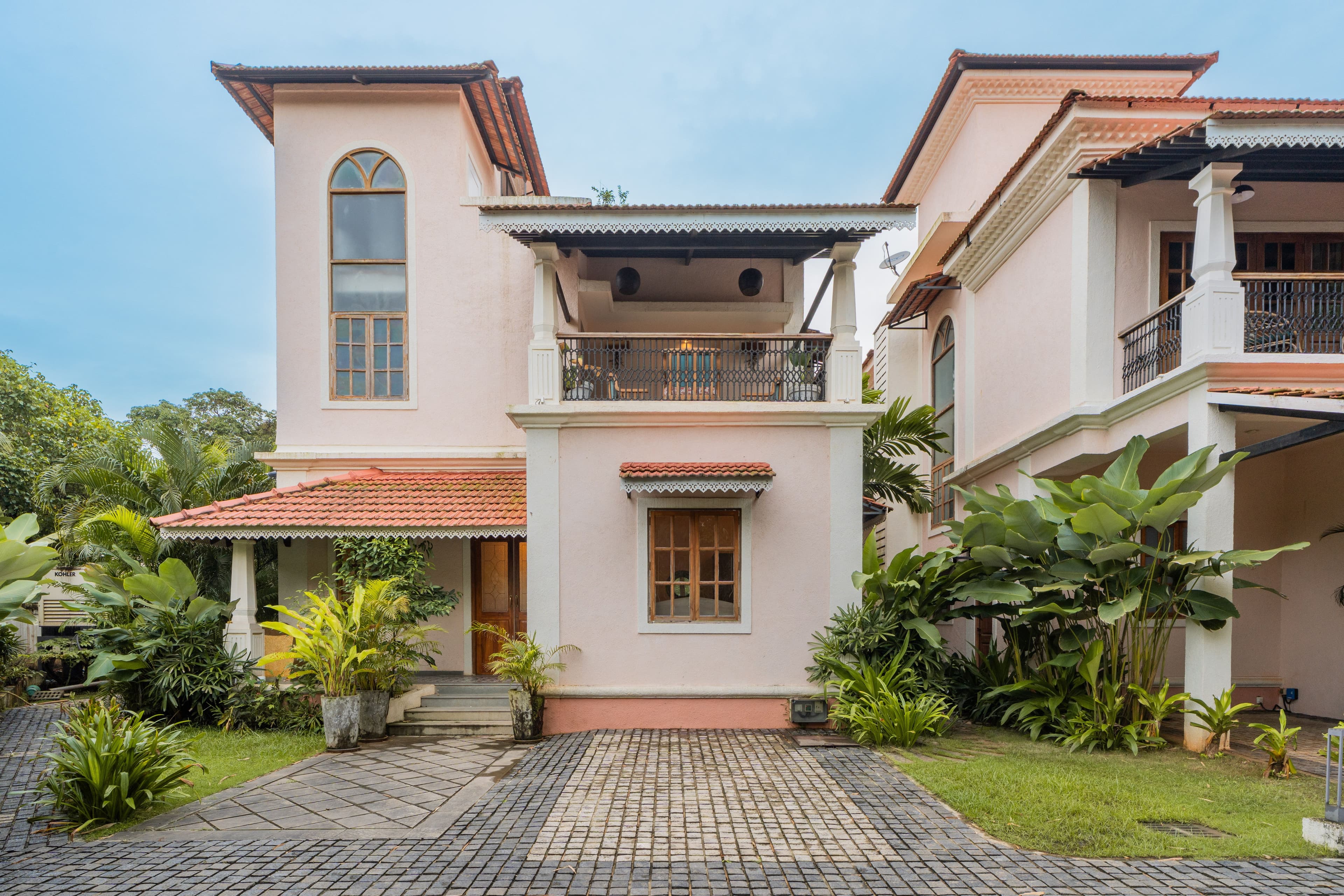 LT327(V6) | 3-BHK Villa With Private Pool & Terrace; Near Popular Restaurants