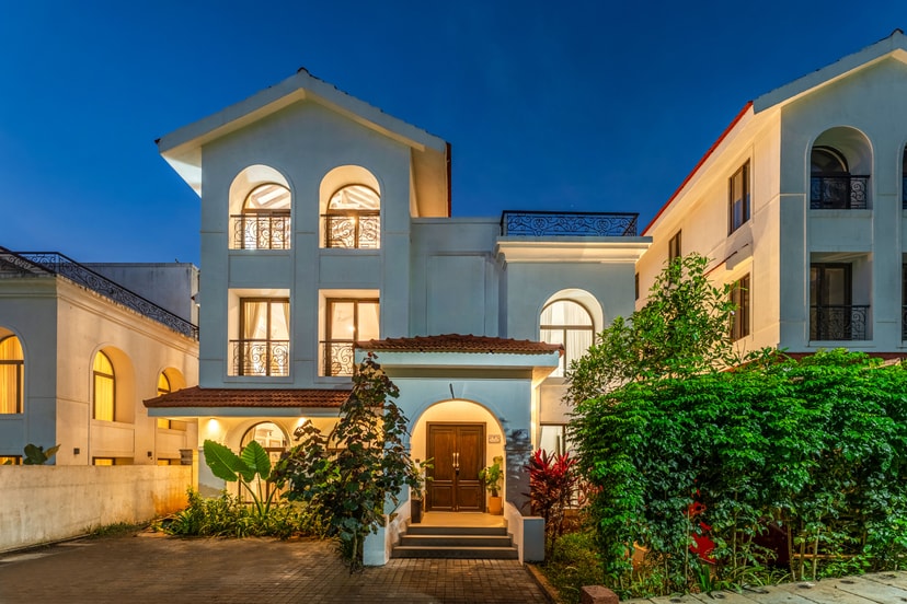 LT458 | Luxe Pet-friendly 4-BHK Villa With Pvt Pool, Bar, Lift & Scenic Hill Vistas