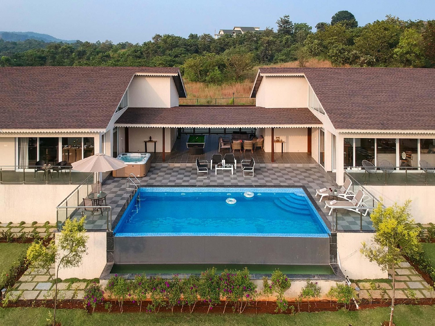 Luxury villas in Lonavala, Maharashtra, India LTM493