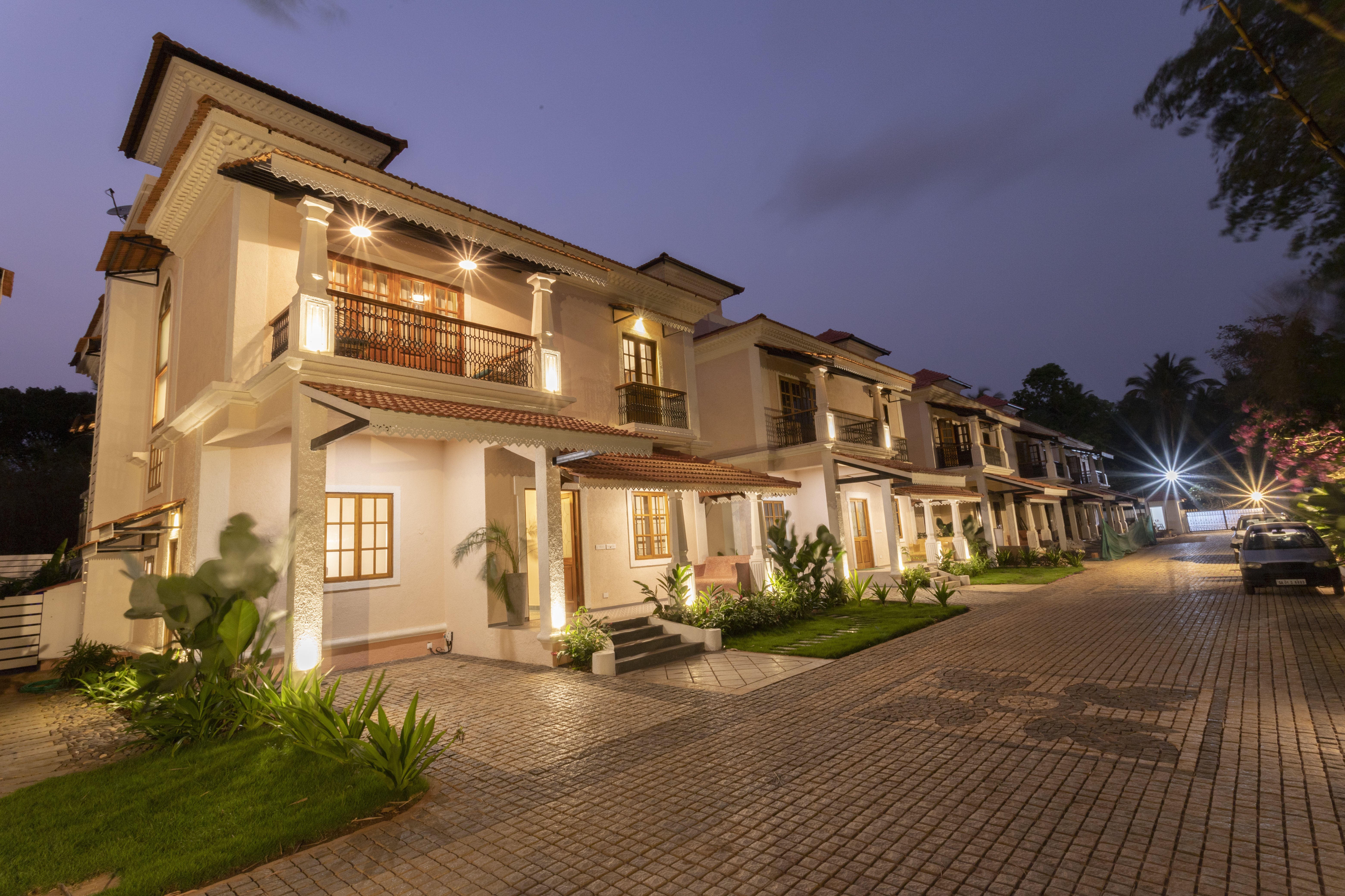 Luxury villas in Arpora, North Goa, India LT434