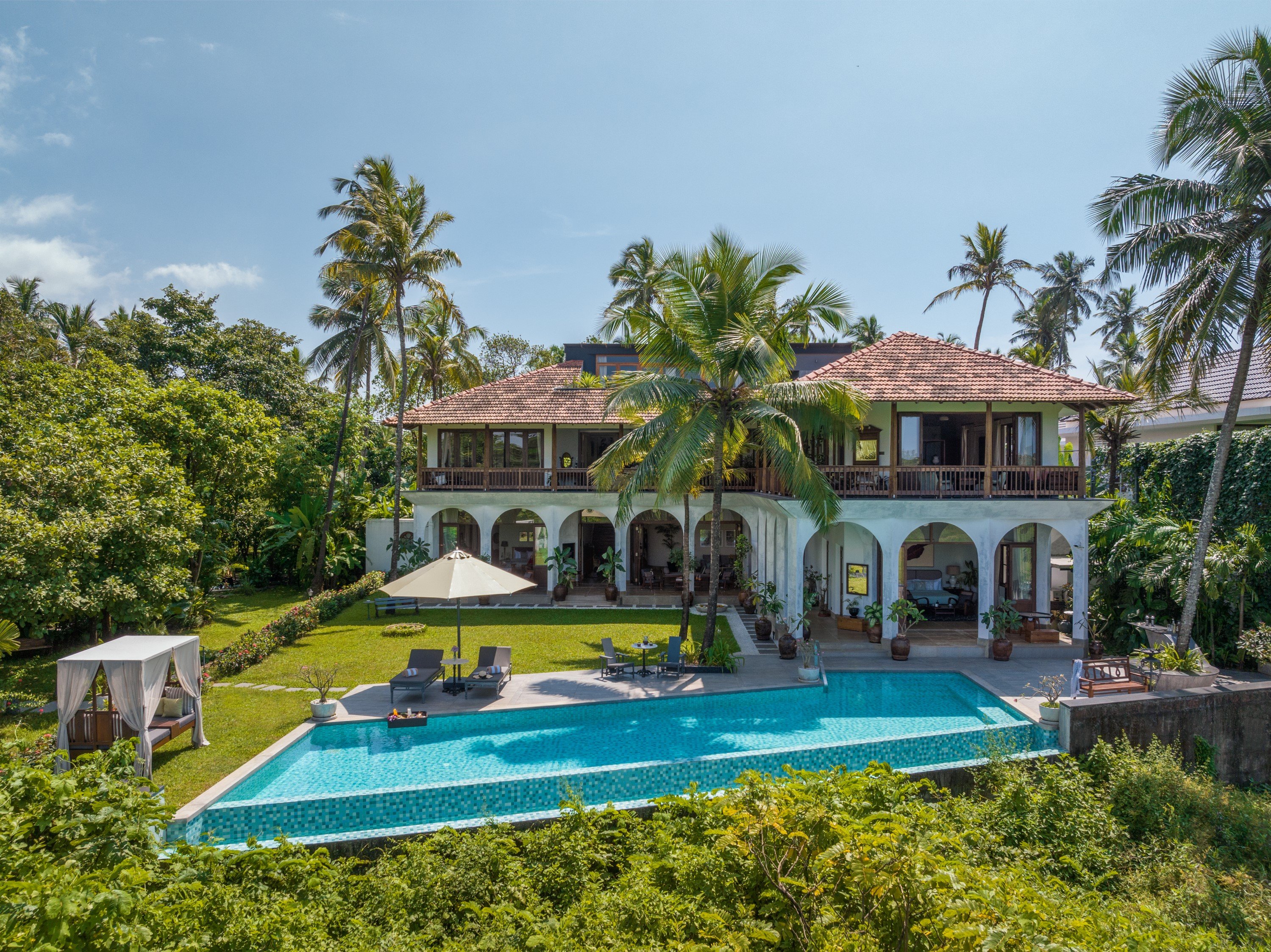 Luxury villas in Anjuna, North Goa, India LT1110