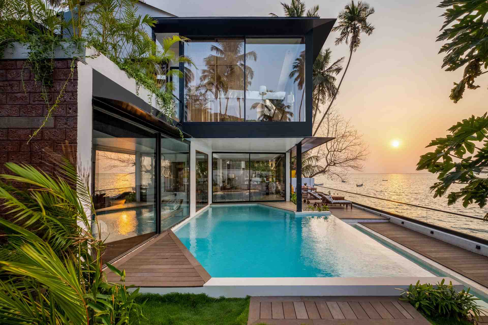 Luxury villas in Vagator, North Goa, India LT390