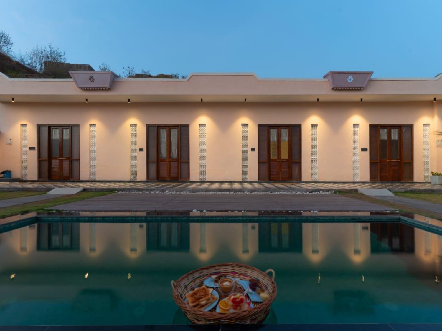 Luxury villas in Udaipur, Rajasthan, India LTR201