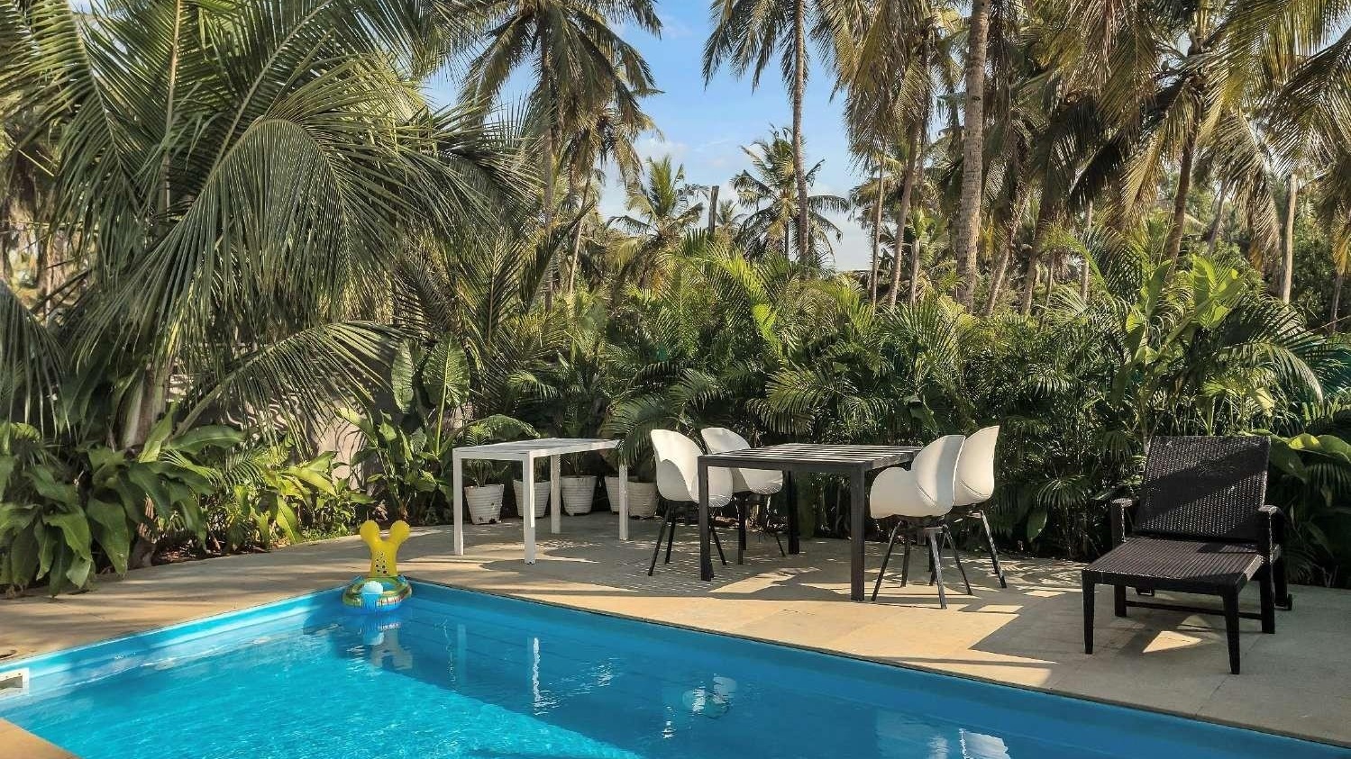 Luxury villas in Candolim, North Goa, India LT356