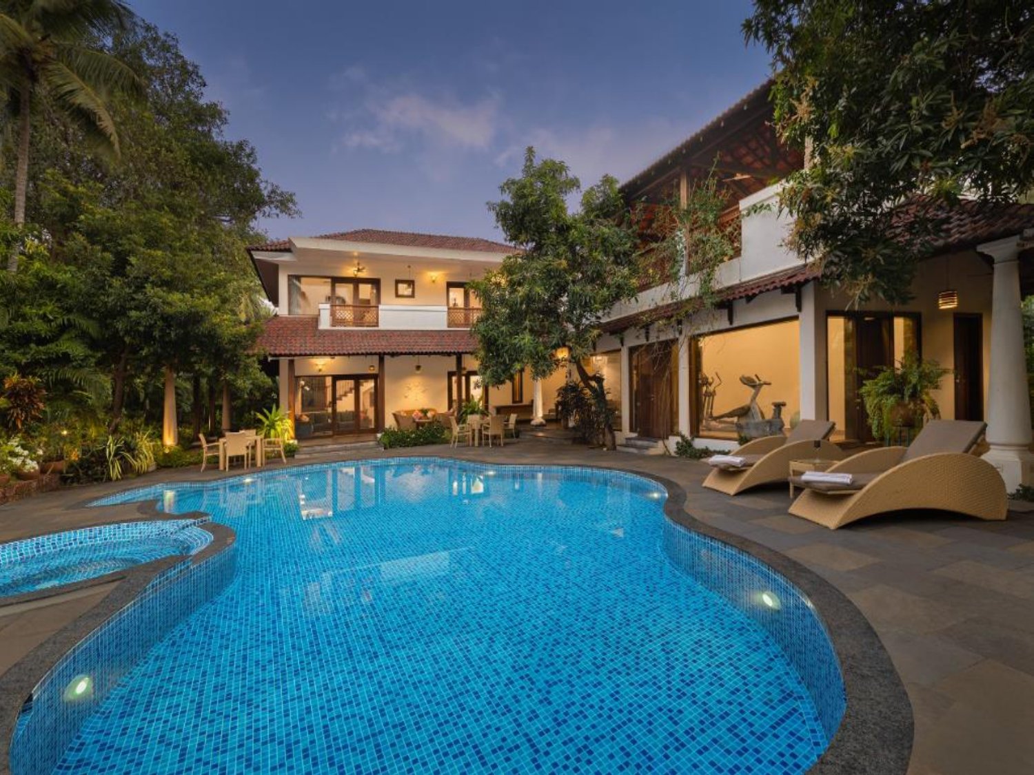 Luxury villas in Calangute, North Goa, India LT566 (V2)