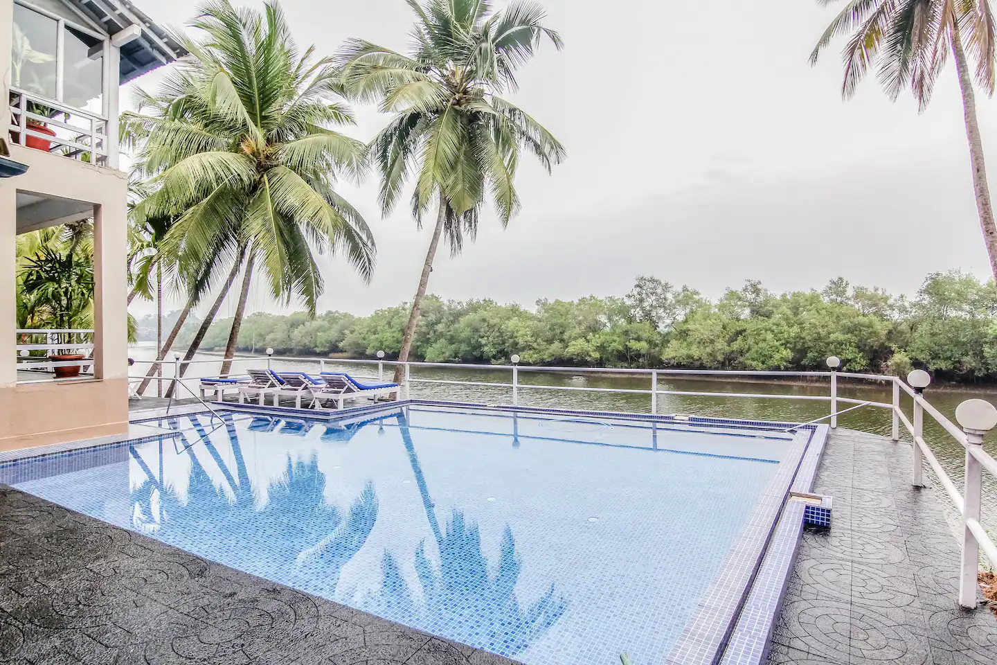 Luxury villas in Colvale, North Goa, India LT750