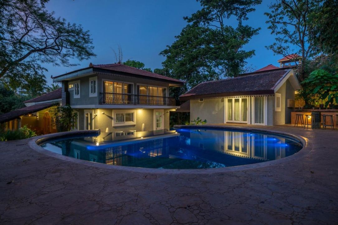 Luxury villas in Anjuna, North Goa, India LT512